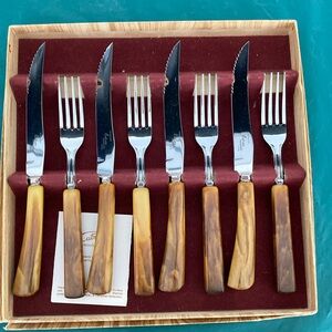 Boxed set of Solid Stag Horn Handles w’ Stainless Steel Handles.